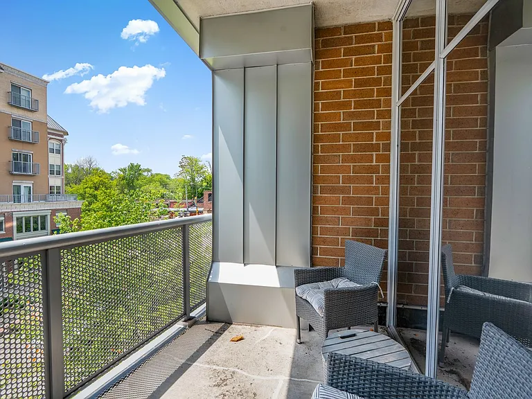 525 Kedzie St — Photo 85