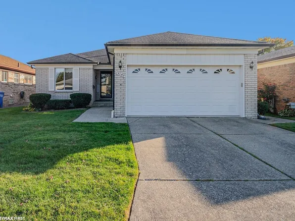 15180 La Grande Plz, Warren, MI 48088