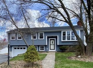 9 Morin Dr, Bellingham, MA 02019