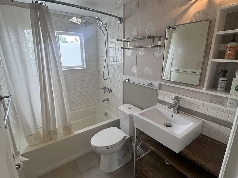 5390 S Greenwood St — Photo 13