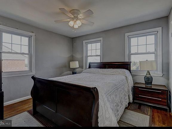 5th image of 7115 Gough St
