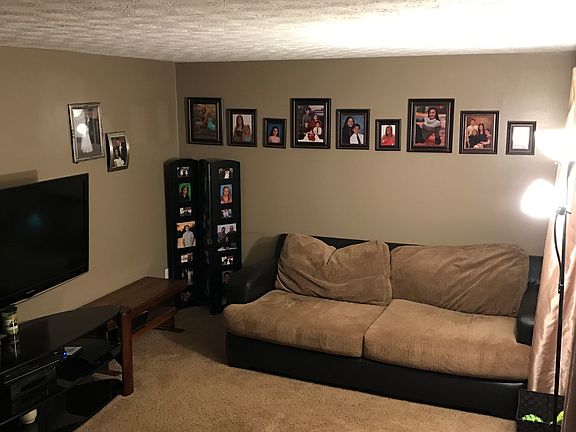 3rd image of 6483 Southgate Pl