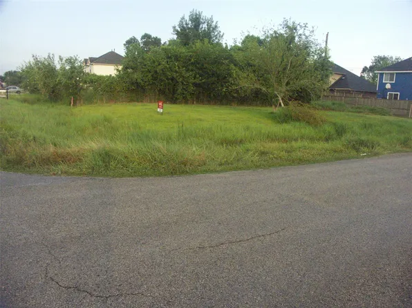 5302 Ricky St, Houston, TX 77033