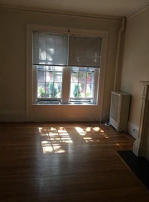 2nd image of 47 Pinckney St #2