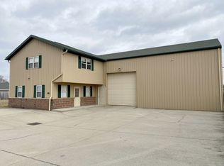 2918 S 1st St, Terre Haute, IN 47802