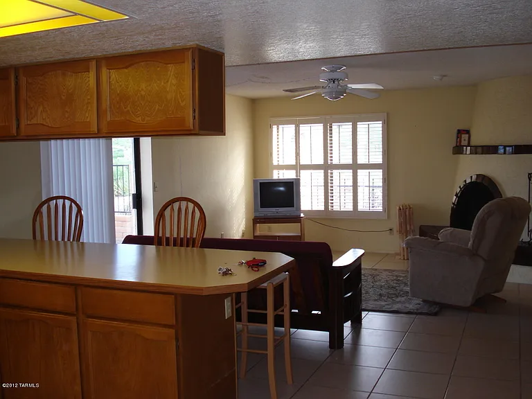 4841 N Paseo Presidio — Photo 6