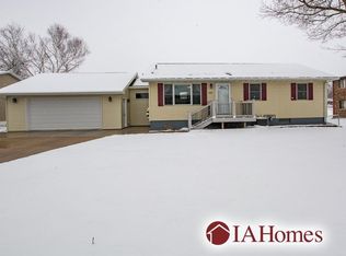 326 1st Ave, Atkins, IA 52206