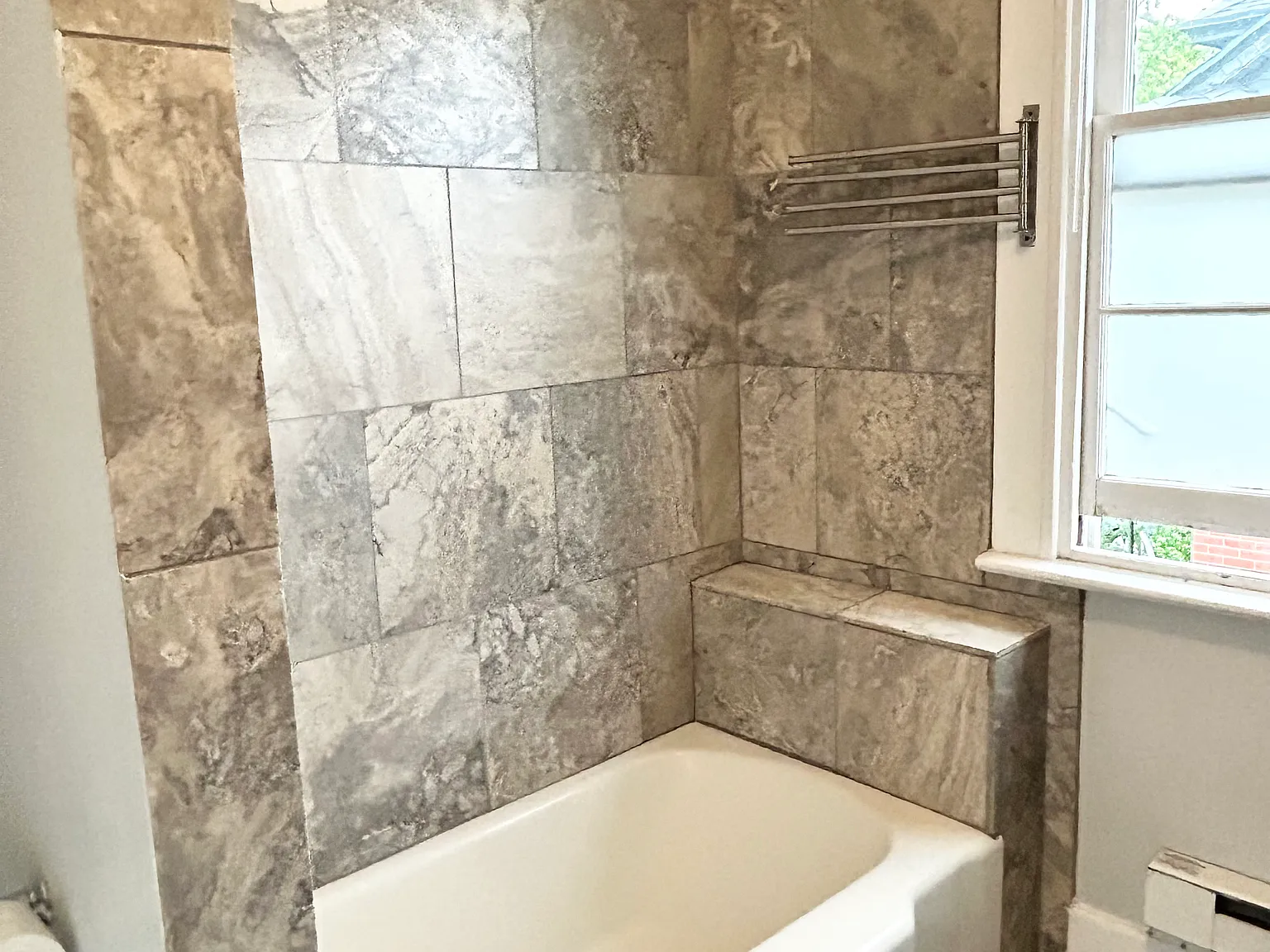 1 bed, 550 sqft, $1,595 — Photo 3