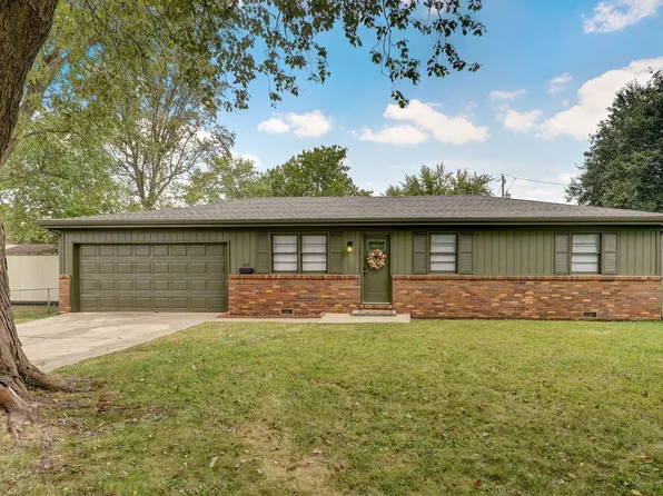 1415 S Plaza, Springfield, MO 65804