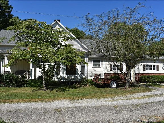 4th image of 404 W High St