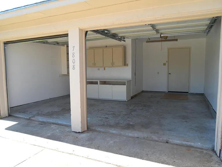 1-Car Garage + Service Area