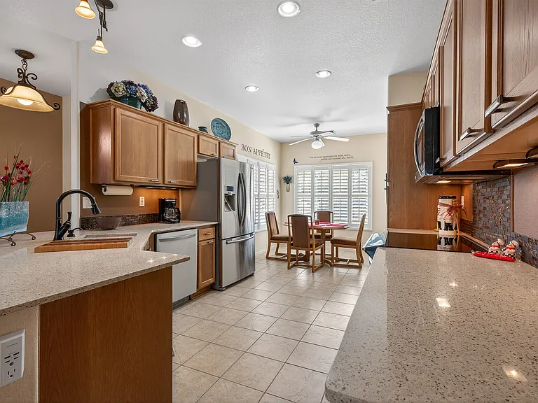 15818 W Lahlum Ln — Photo 6