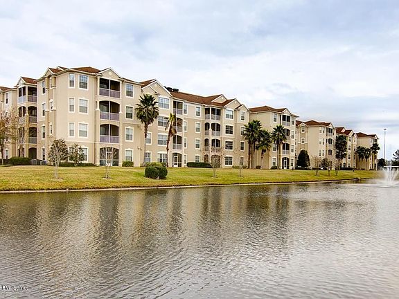 2nd image of 7801 Point Meadows Dr