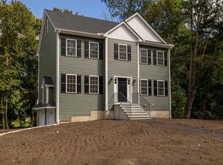 9 Boynton Ave, Billerica, MA 01821