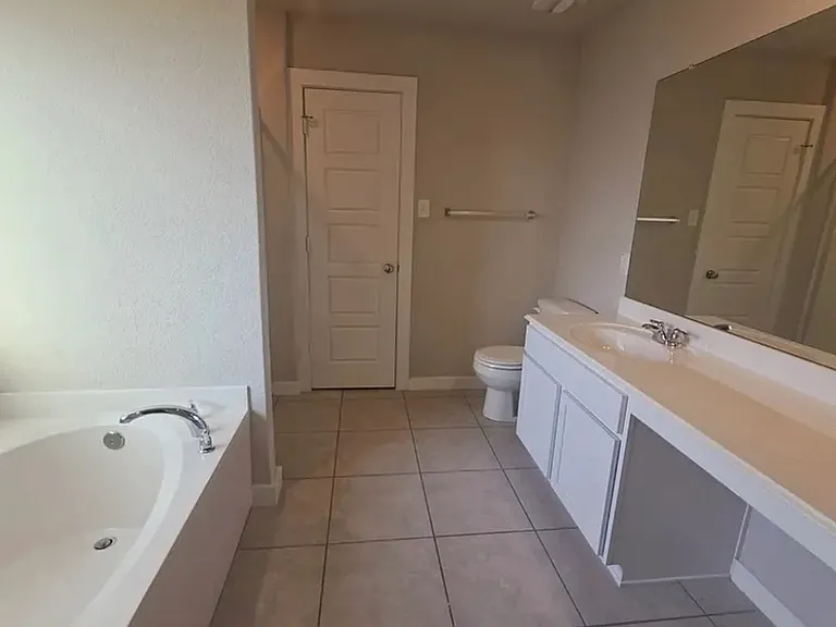 6239 Alta Puerta — Photo 9