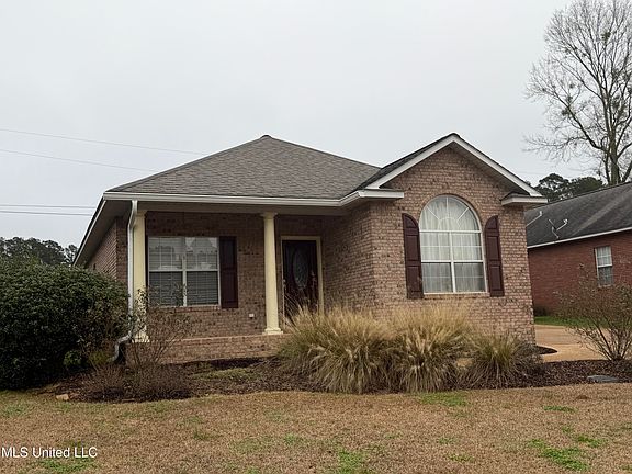 4th image of 614 Annawood Ln NE