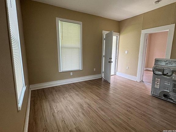 2nd image of 326 STONEWALL ST