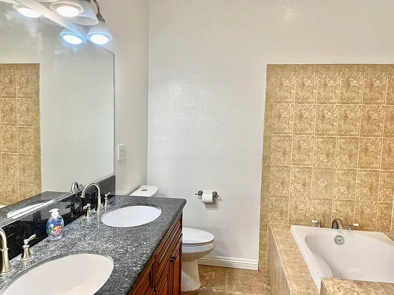 10102 Imperial Ave — Photo 19