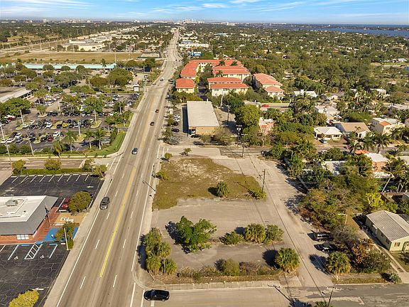 5th image of 2302 N Dixie Hwy #2318