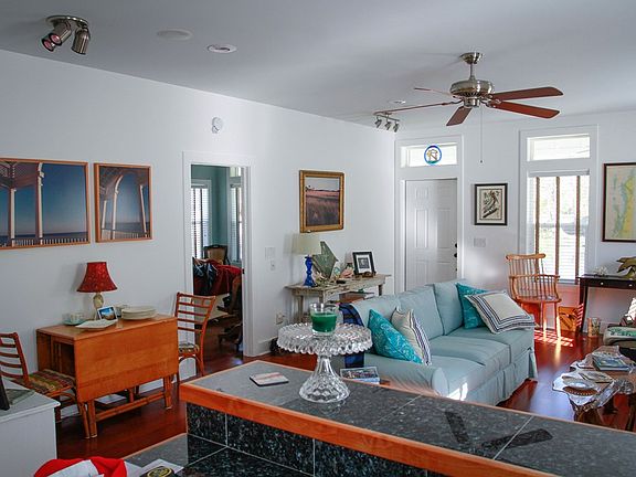 4th image of 132 Sawyer Ln
