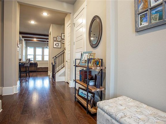 2nd image of 2903 Village Dr