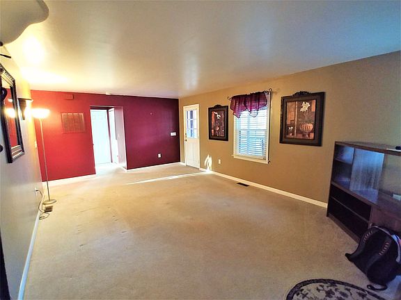 4th image of 6309 Lorna Ln