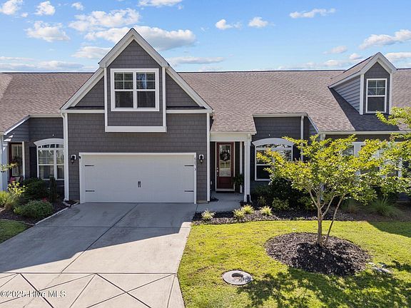 2nd image of 627 Cambeck Drive SE Unit 3