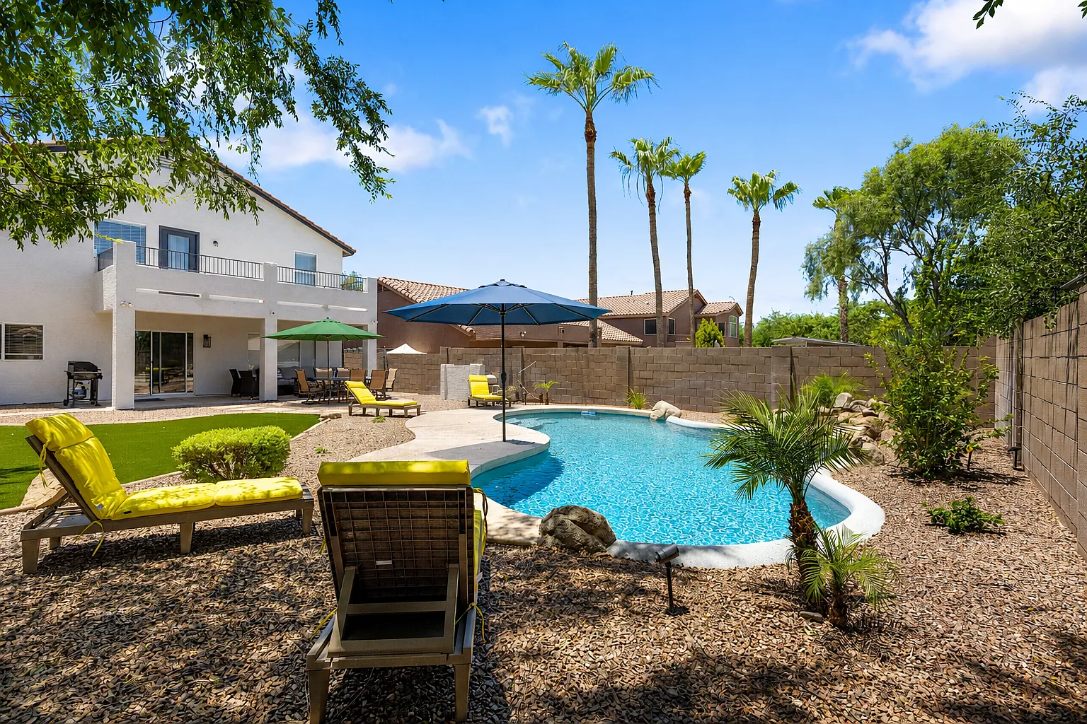 5 bed, 2834 sqft, $7,500 — Photo 4