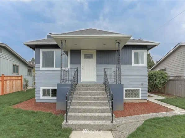 4722 47th Ave SW, Seattle, WA 98116