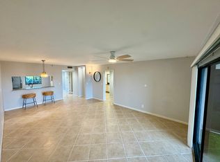 2202 S Cypress Bend Dr APT 607, Pompano Beach, FL 33069