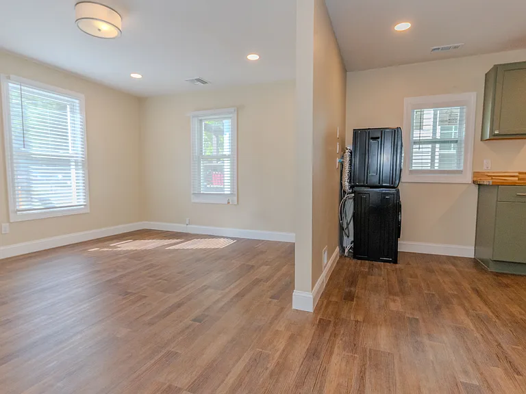 315 Broad Dr SW — Photo 11
