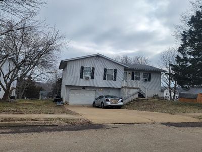 1905 Skyline Dr, De Soto, MO, 63020