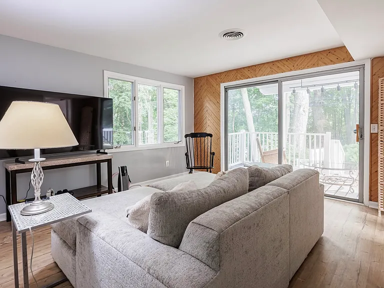 148 Chestnut Hill Dr — Photo 17