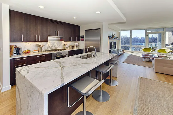 Sold by Isen & Company : Real Estate Advisors | media 2