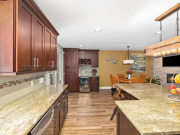 5th image of 16922 Timber Dunes Dr