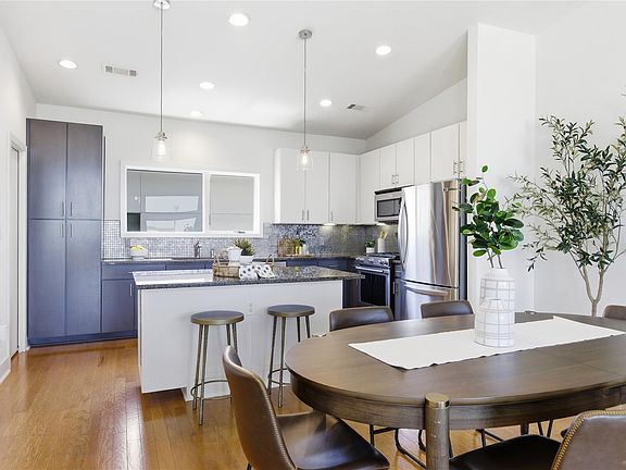 3rd image of 1702 S Lamar Blvd Unit 12