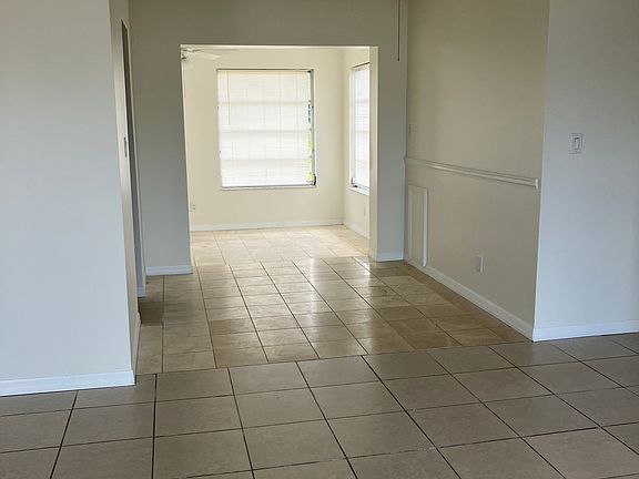 2nd image of 250 Malvern Dr