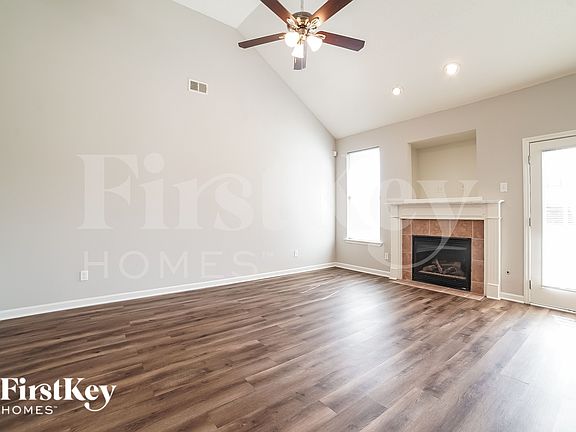 2nd image of 5515 Southern Peake Dr