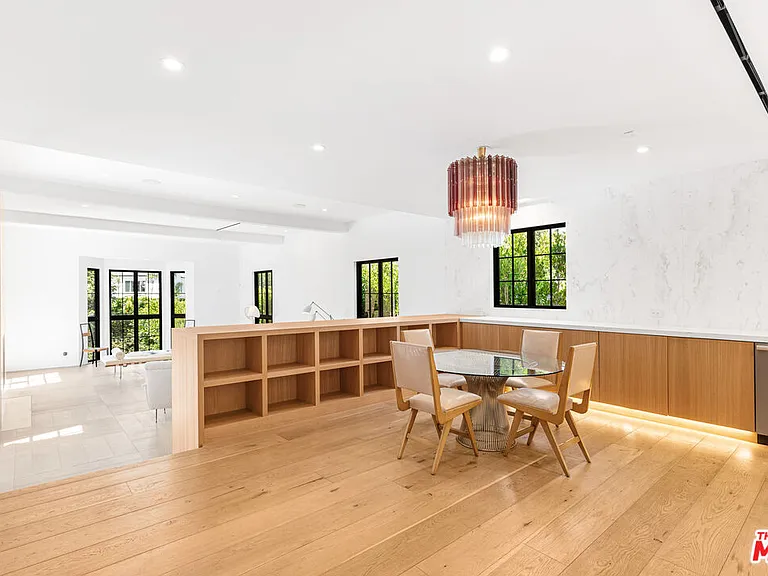 1001 Hanover Dr — Photo 11