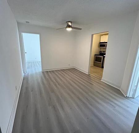 4th image of 17011 N Bay Rd APT 216