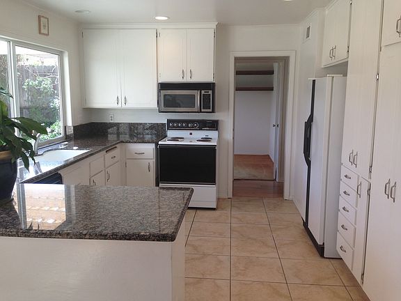2nd image of 4044 Blackwood St