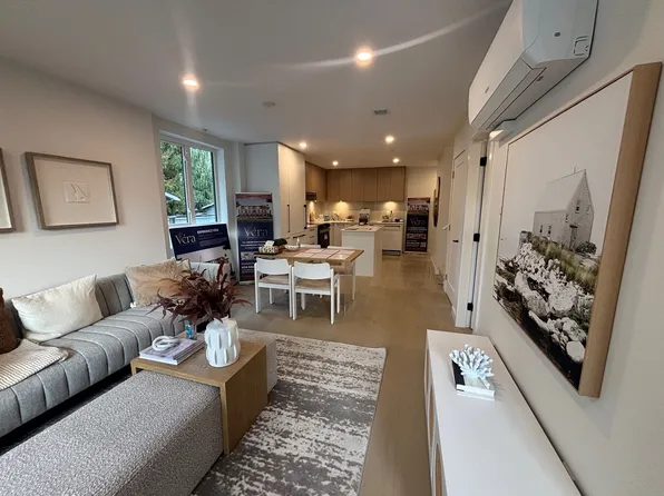 5398 207th St, Langley, BC