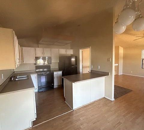 5th image of 921 S VAL VISTA Drive #57