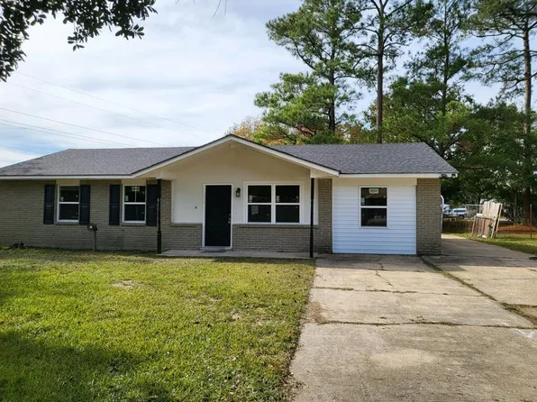 16 Cottonwood Ct, Diberville, MS 39540