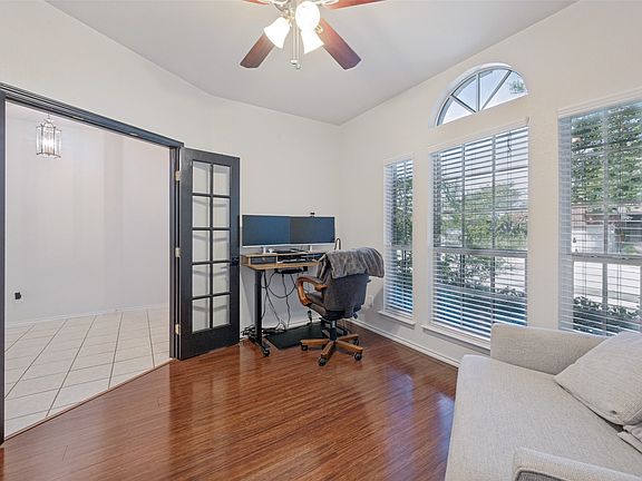 5th image of 8005 Joshua Tree Ct