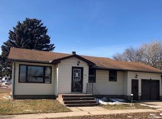 101 N Nebraska Ave, Davis, SD 57021