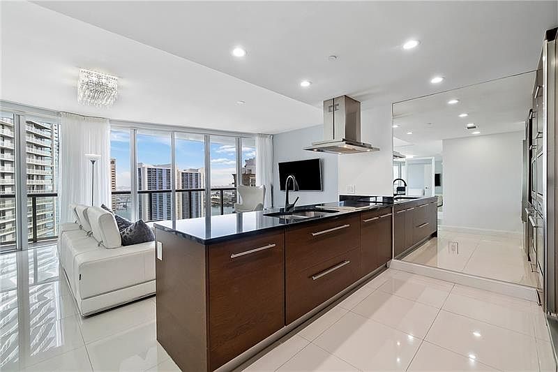 1st image of 495 Brickell Ave APT 3404