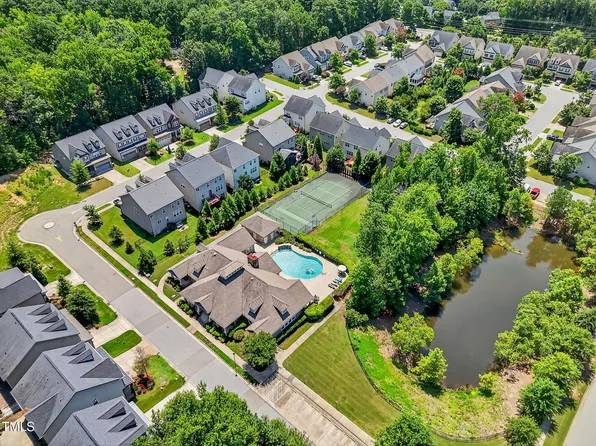 1800 Pierre Pl, Apex, NC 27502