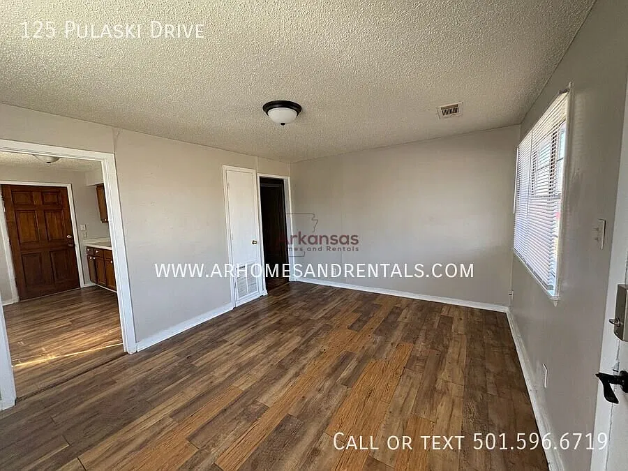 ~ 1/2 Off First Month's Rent ~ 125 Pulaski Drive 3 Bedrooms | 1 Bathroom — Photo 3