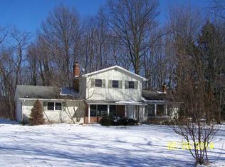 1050 N Keel Ridge Rd, Hermitage, PA 16148
